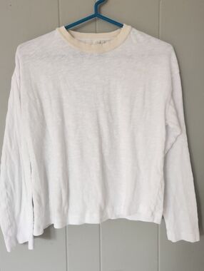 Zara White Long Sleeve Crewneck Top with Cream Trim